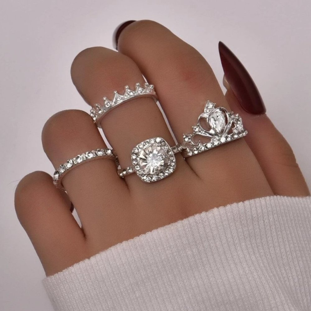 4pcs Rhinestone Decor Ring Set Silver New!